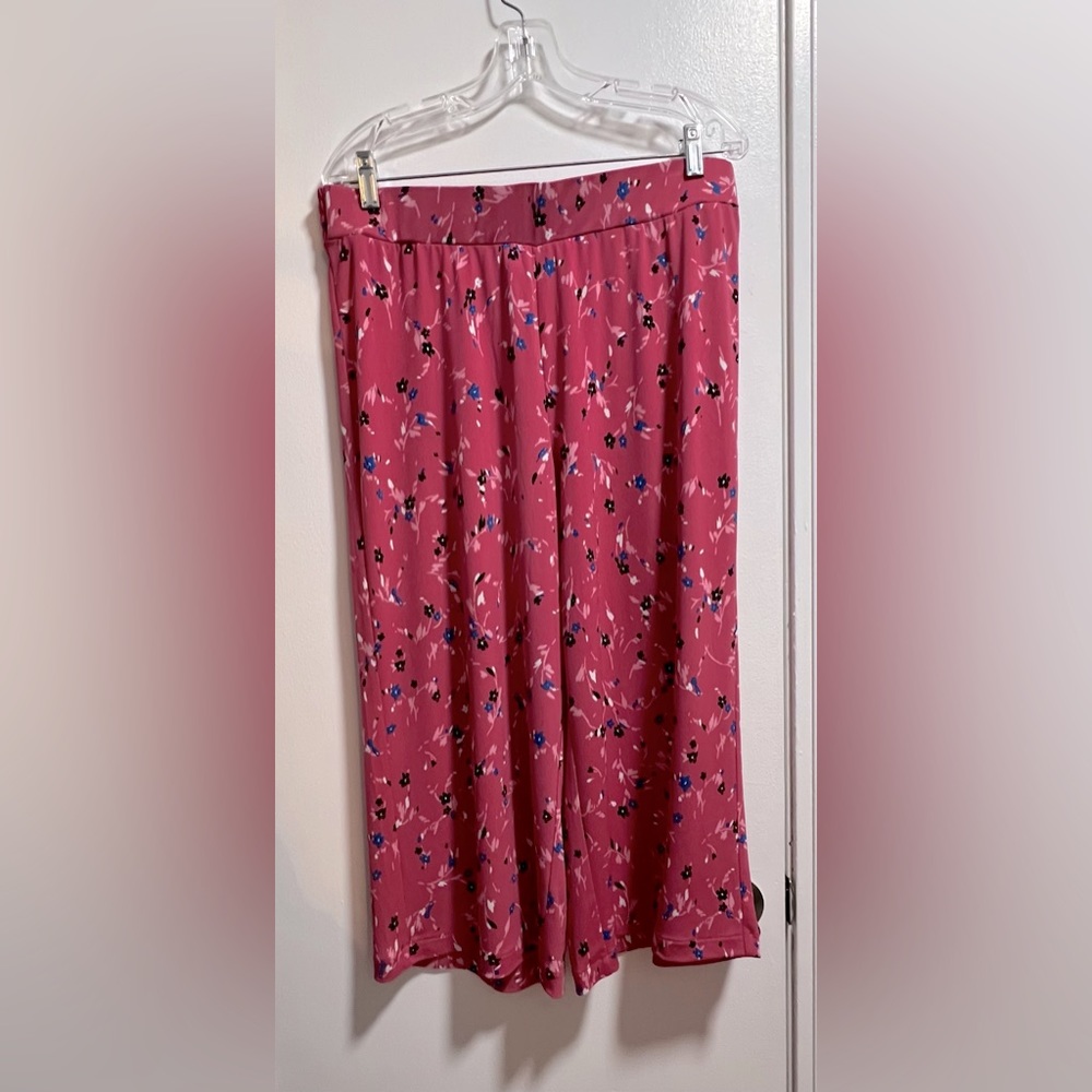 Lane Bryant Knit Capris